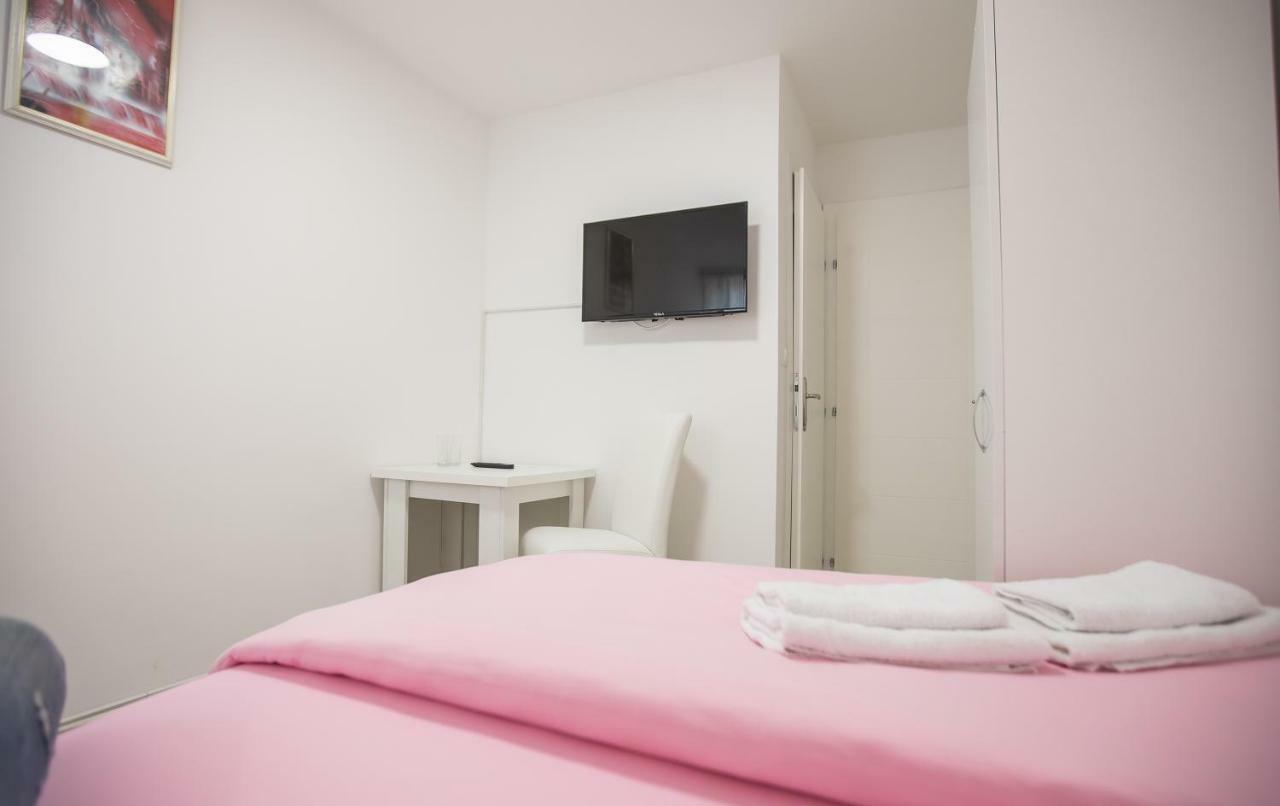 Pansion Kipovi Bed and Breakfast Tuzla Buitenkant foto
