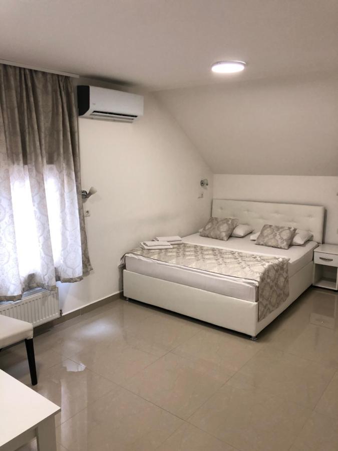 Pansion Kipovi Bed and Breakfast Tuzla Buitenkant foto